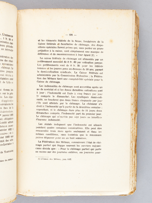 photo n°8 : Les oeuvres d'amélioration sociale réalisées par les syndicats ouvriers en France. [ Livre dédicacé par l'auteur ]