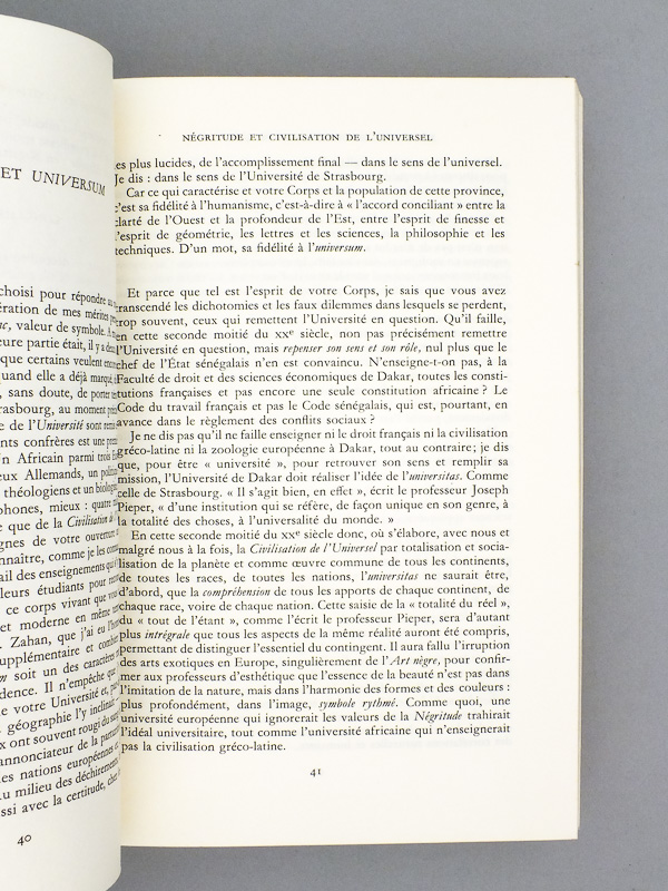 photo n°4 : Liberté Tome 3 : Négritude et civilisation de l'Universel. [ Livre dédicacé par l'auteur ]