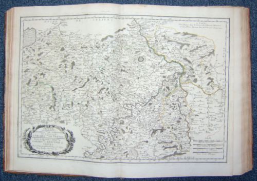 photo n°2 : [ Atlas de 89 cartes ] Cartes particulières de la France et des Environs ; jusqu'où s'estend l'ancienne Gaule ; par les Dioecèses de ses Archeveschés, & Eveschés, qui respondent aux Parties, Regions, Provinces, & Princip