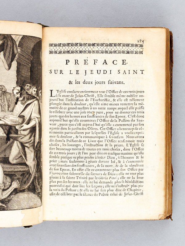 photo n°4 : Office de la Semaine Sainte, latin et François, à l'usage de Rome et de Paris ; avec l'explication des Cérémonies de l'Eglise, & quelques prières tirées de l'Ecriture, pour la Confession & la Communion, & sur les