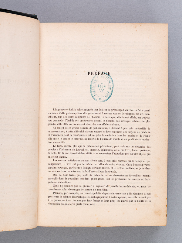 photo n°3 : Dictionnaire Biographique et Bibliographique, Alphabétique et Méthodique, des hommes les plus remarquables dans les Lettres, les Sciences et les Arts, chez tous les Peuples, à toutes les Epoques. [ Suivi de : ] Tableau chronologique e
