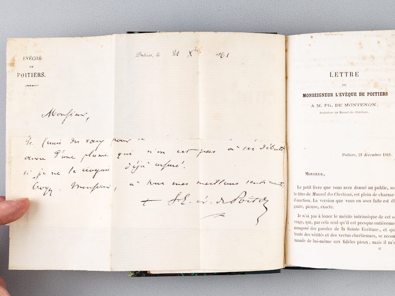 photo n°7 : Manuel des Chrétiens divisé en sept livres : Connaissance du Christ - Amour du Christ - Imitation du Christ - Présence du Christ - Manière de faire Pénitence, de la Sainte Communion - De l'art de bien Mourir.