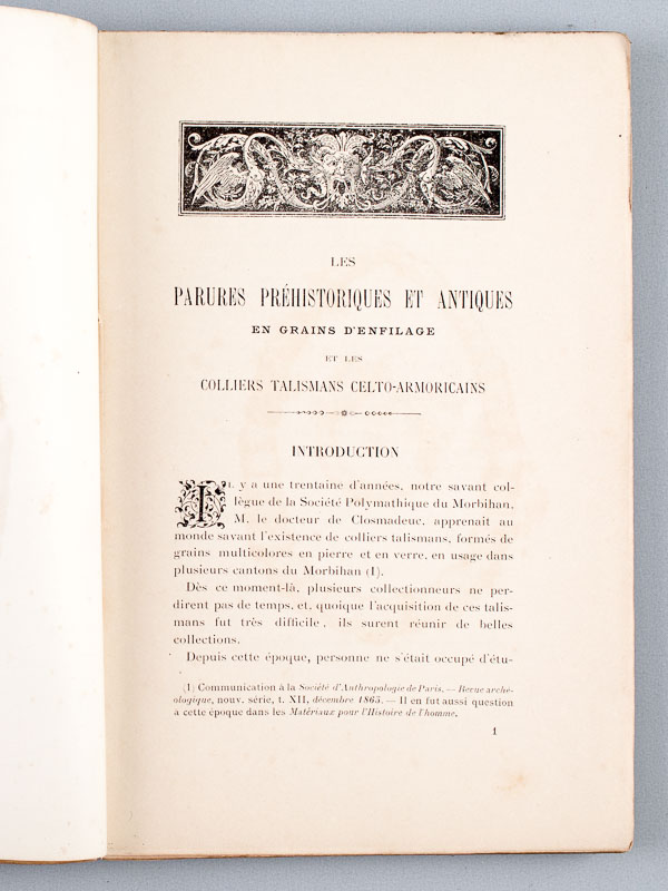 photo n°2 : Les Parures préhistoriques et antiques en grains d'enfilage et les colliers Talismans Celto Armoricains précédé d'un aperçu sur les temps préhistoriques.