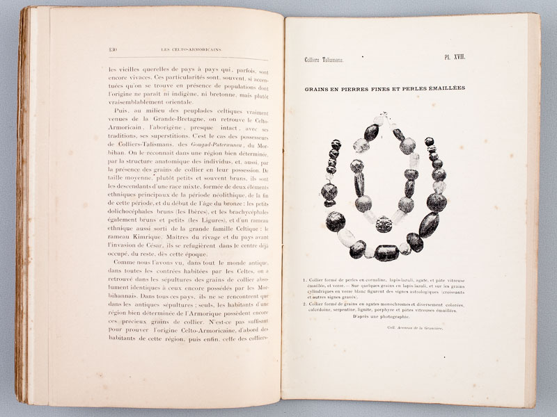 photo n°6 : Les Parures préhistoriques et antiques en grains d'enfilage et les colliers Talismans Celto Armoricains précédé d'un aperçu sur les temps préhistoriques.