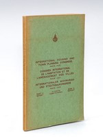 International housing and Town planning congress. Paris 1928 Part III Report / Congrès International de l'Habitation et de l'Aménagement des Villes Paris 1928 IIIe Partie Compte-rendu / International Wohnungs und Städtebaukongress Band