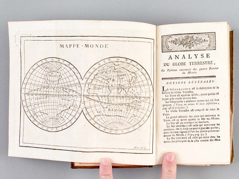 photo n°4 : Traité de la Géographie moderne.