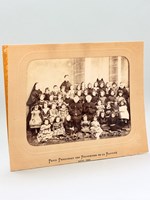 Photographie ancienne : Petit Pensionnat des Religieuses de la Nativité à Agde, 1899