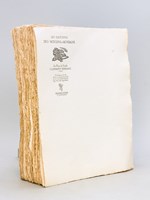 Lot d'environ 200 feuillets à en-tête des 'Editions des Moulins d'Auvergne' sur papier d'Auvergne à la main