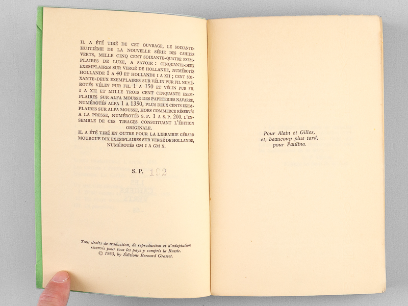 photo n°3 : Un petit bourgeois [ Edition originale - Livre dédicacé par l'auteur ]