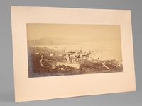 [ Photo ancienne : ] Vue plongeante sur Ajaccio et le golfe d'Ajaccio, prise au-dessus de la place d'Austerlitz vers 1885-1895