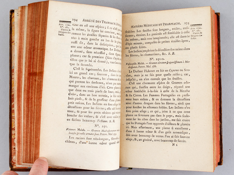 photo n°8 : Abrégé des transactions philosophiques de la Société Royale de Londres. Huitième Partie. Matière médicale et pharmacie  ; Tome I : Généralités, Classes des Médicamens, Substances