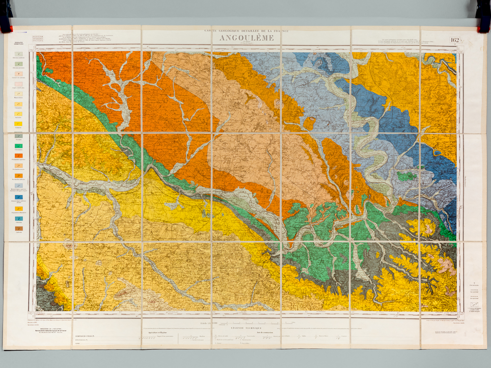 photo n°8 : Angoulême. Carte topographique de l'Etat-Major. Carte géologique détaillée