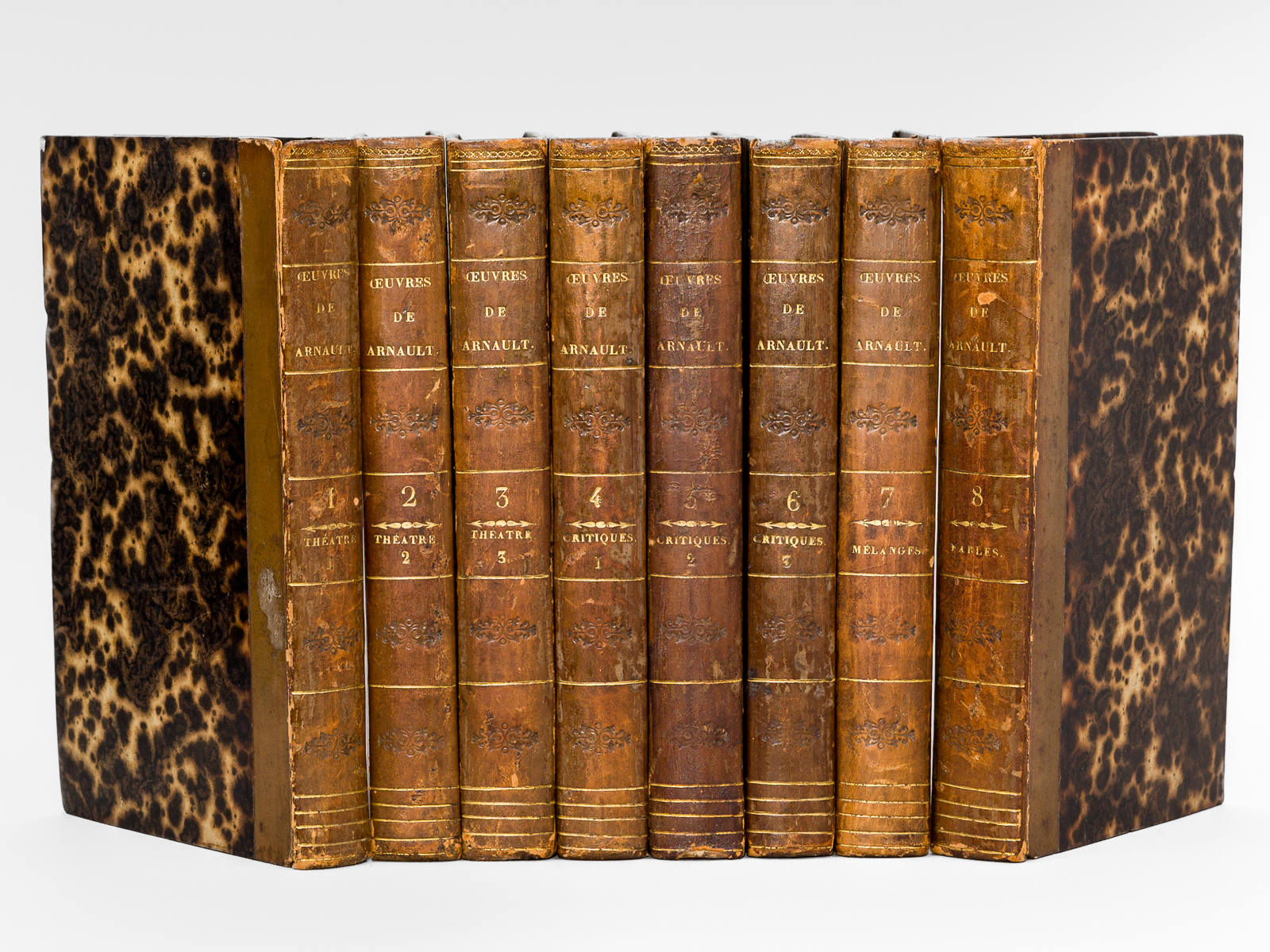 photo n°13 : Oeuvres de A. V. Arnault, de l'Ancien Institut de France (8 Tomes - Complet) Tomes I, II, II : Théâtre ; Tomes IV, V, VI : Critiques philosophiques et littéraires ; Tome VII : Mélanges ; Tome VIII : Fables et Poésies dive