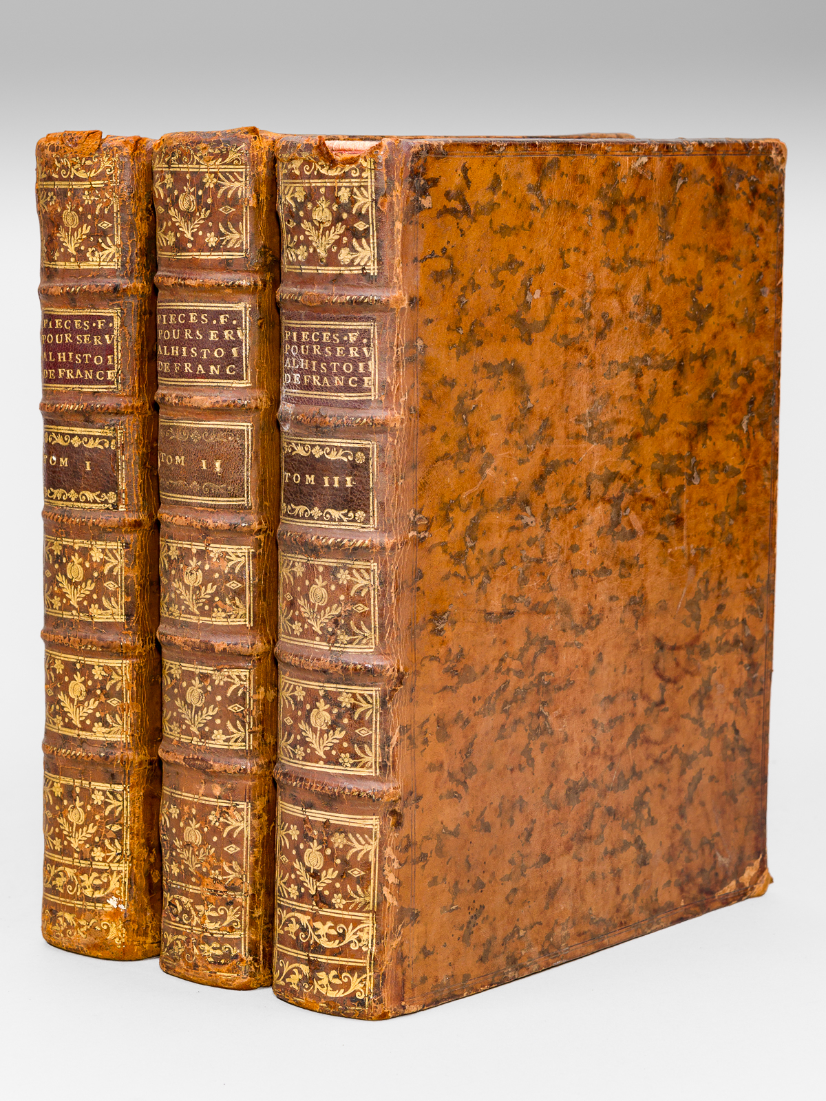 photo n°14 : Pièces Fugitives pour servir à l'Histoire de France Avec des notes historiques & géographiques (2 Tomes en 3 volumes - Complet) [ Edition originale ] Tome I Partie Première ; Tome I Partie Seconde ; Tome II