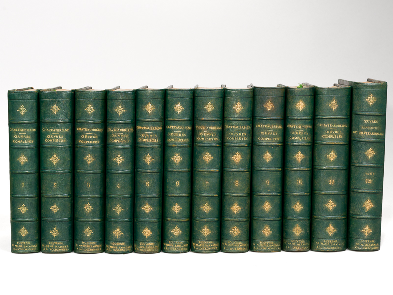 photo n°12 : Oeuvres complètes de Chateaubriand (12 Tomes - Complet) Tome 1 : Etude sur Chateaubriand - Essai sur les Révolutions anciennes et modernes ; 2 : Génie du Christianisme ; 3  : Atala - René - Le dernier Abencérage - Les Na