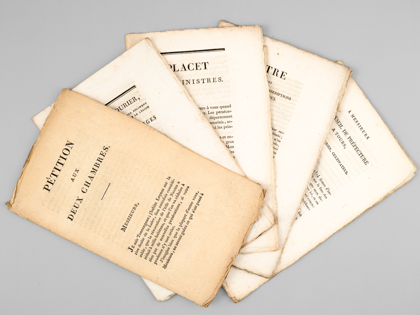 photo n°13 : [ Lot de 6 pamphlets en édition originale : ] Pétition aux deux Chambres [ On joint : ] Paul-Louis Courier, ancien chef d'Escadron au premier régiment d'Artillerie à cheval, membre de la Légion d'Honneur, à Messie