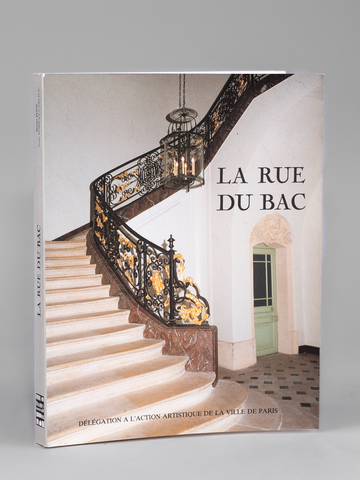 photo n°8 : Le Faubourg Saint-Germain - La rue du Bac , études offertes à Colette Lamy-Lassalle
