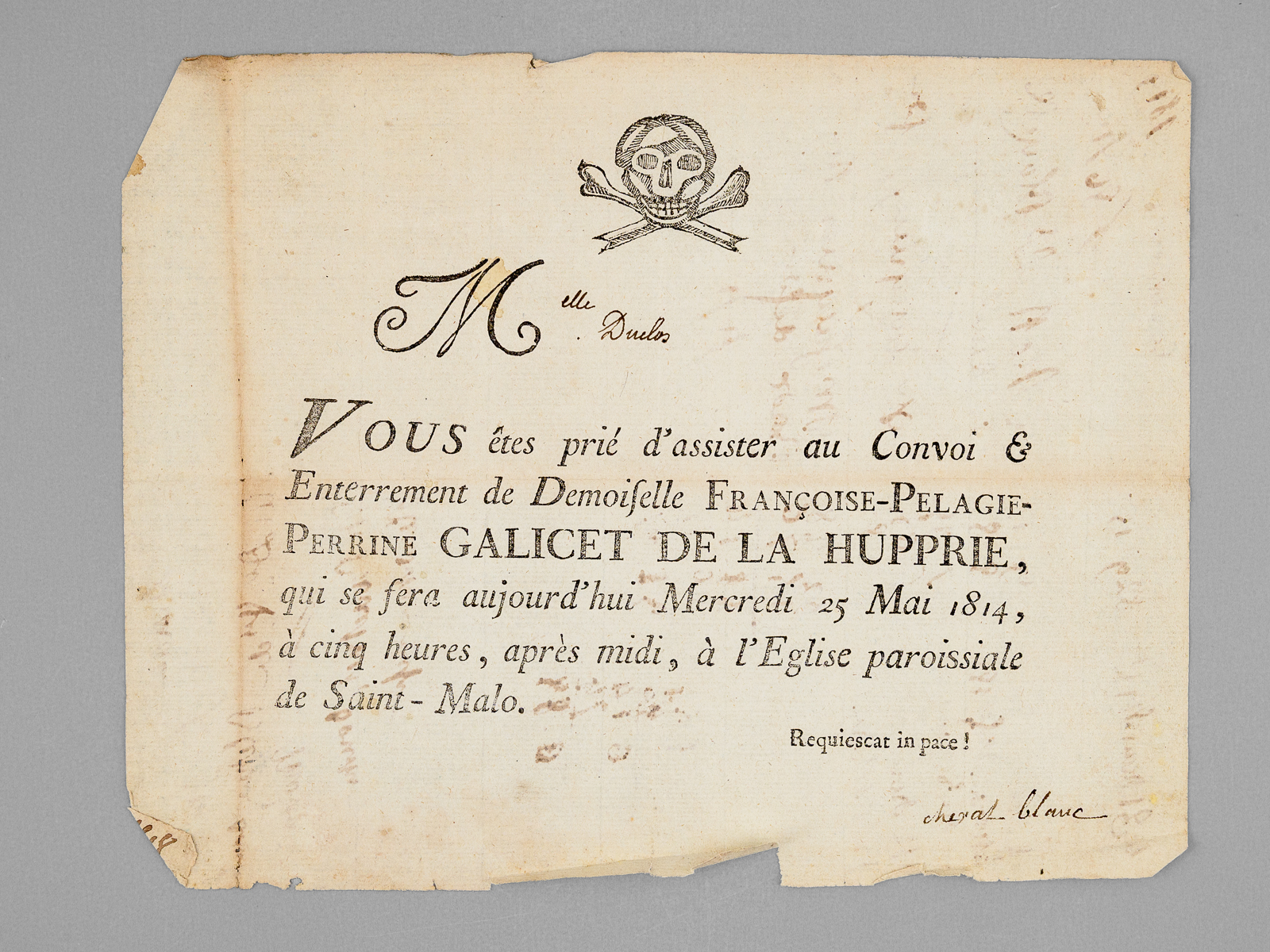 photo n&deg;5 : [ Billet mortuaire malouin imprim&eacute; avec gravure sur bois repr&eacute;sentant un cr&acirc;ne et des tibias entrecrois&eacute;s : ] Mlle Duclos [Imprim&eacute; :] Vous &ecirc;tes pri&eacute; d'assister au Convoi & Enterrement de Demoiselle Fran&ccedi