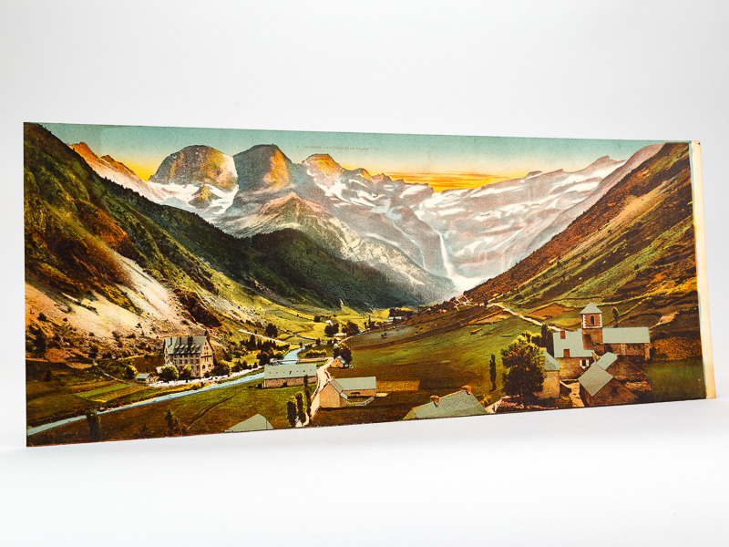 photo n°7 : Gavarnie - Le Cirque et son village [ Vue panoramique géante en couleurs format 56 x 22 cm ]