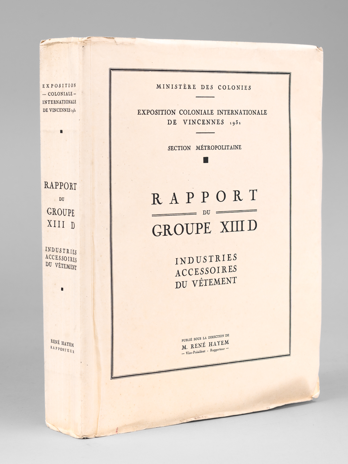 photo n°14 : Exposition Coloniale Internationale de Vincennes 1931. Section Métropolitaine. Rapport du Groupe XIII D - Industries. Accessoires du Vêtement.