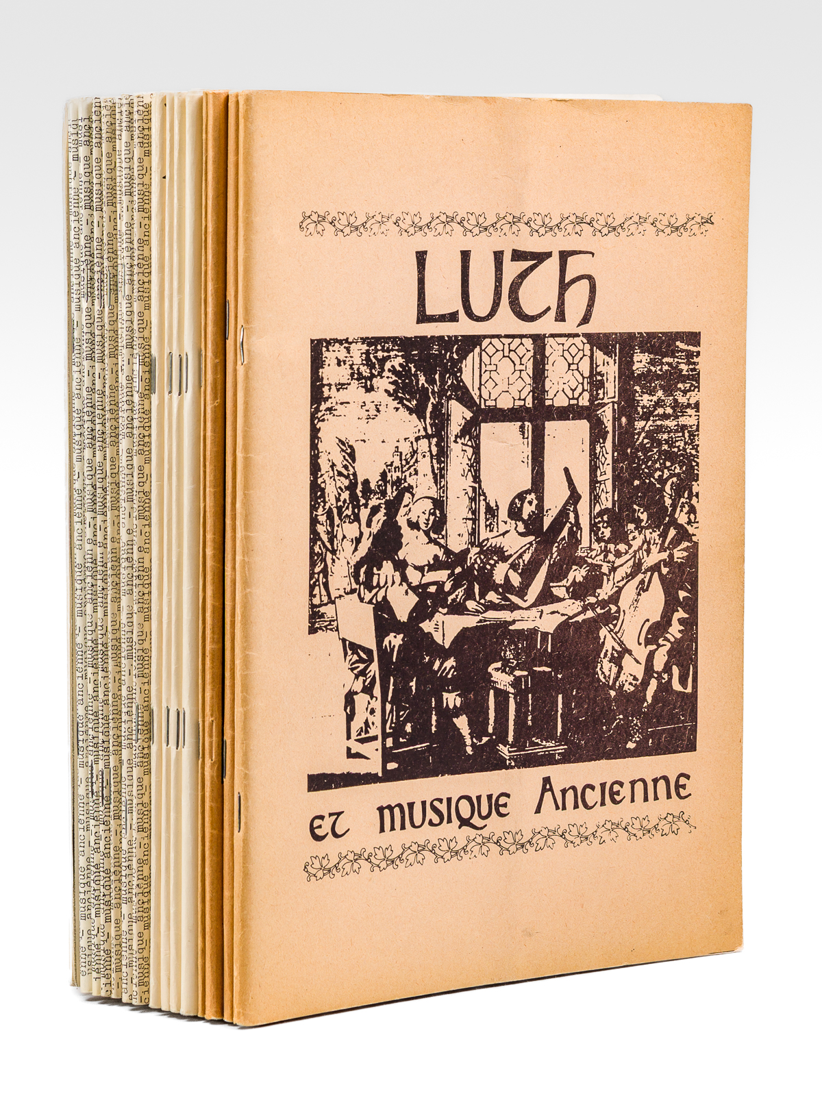 photo n°10 : Luth et Musique Ancienne [ Devient : ] Musique ancienne (Du numéro 'zéro' de juin 1977 au numéro 16-17 de septembre 1983 ) N° 0 ; 1 ; 2 ; 3 ; 4 ; 5 ; 6 ; 7 ; 8-9 ; 10 ; 11 ; 12 ; 13 ; 14 ; 15 ; 16-17