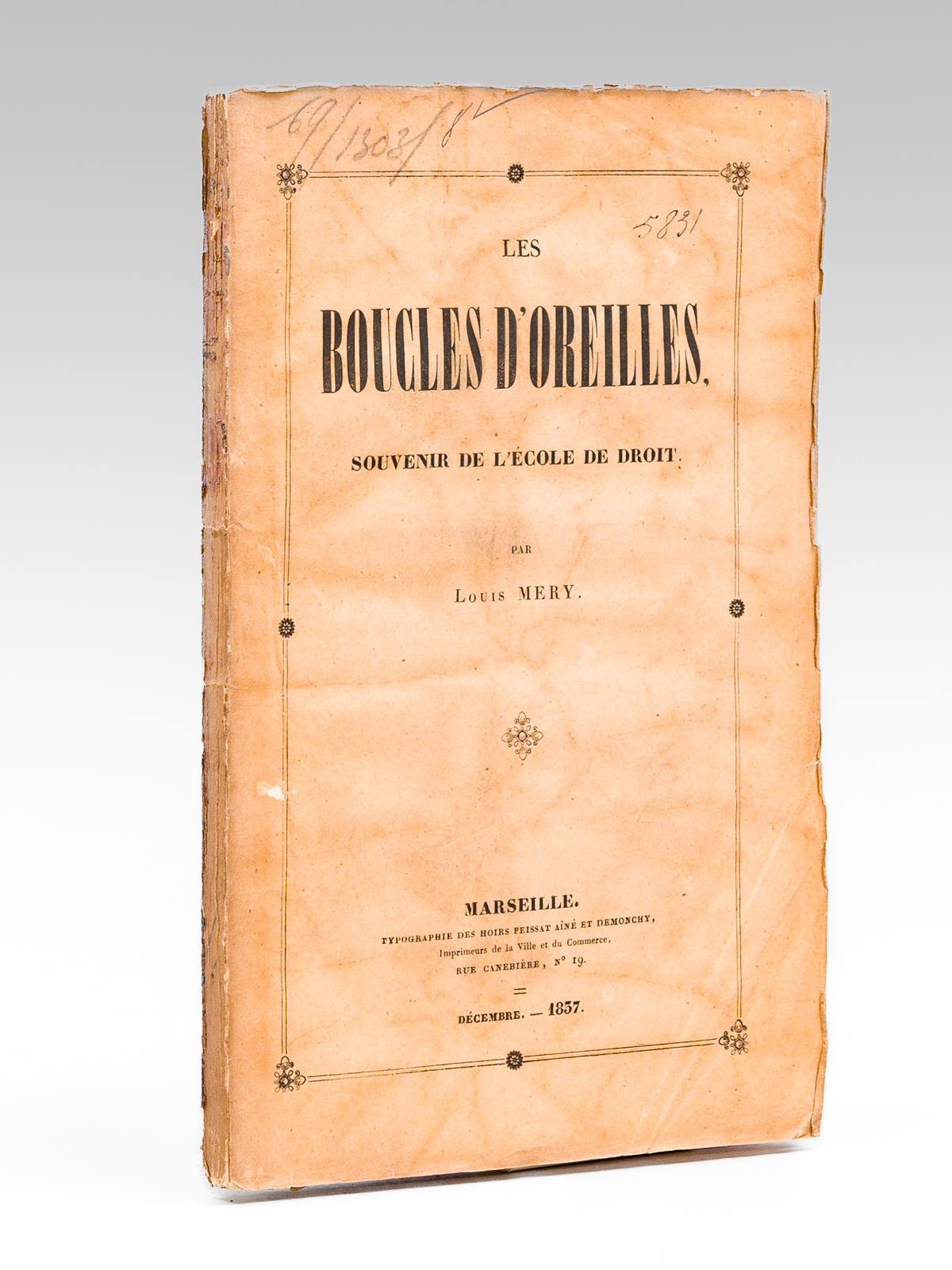 photo n°9 : Les Boucles d'Oreilles, Souvenir de l'Ecole de Droit [ Edition originale ]