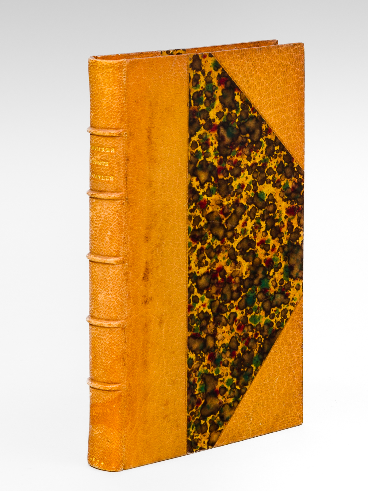 photo n°11 : Mémoires et Réflexions du Comte de Caylus imprimés pour la première fois sur le manuscrit autographe suivis de l'Histoire de M. Guillaume, Cocher réimprimée sur l'édition originale, sans date.