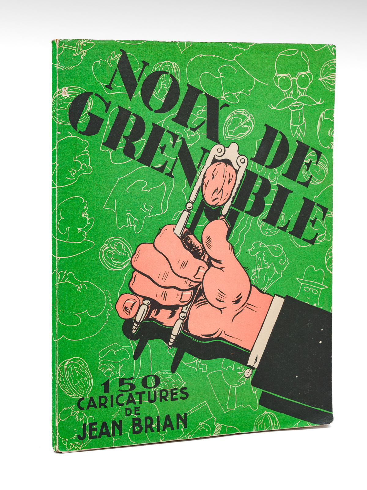 photo n°10 : Noix de Grenoble, cueillies par Jean Brian, mises en sac avec André Bauloz. [on joint : ] une caricature manuscrite par Jean Brian.