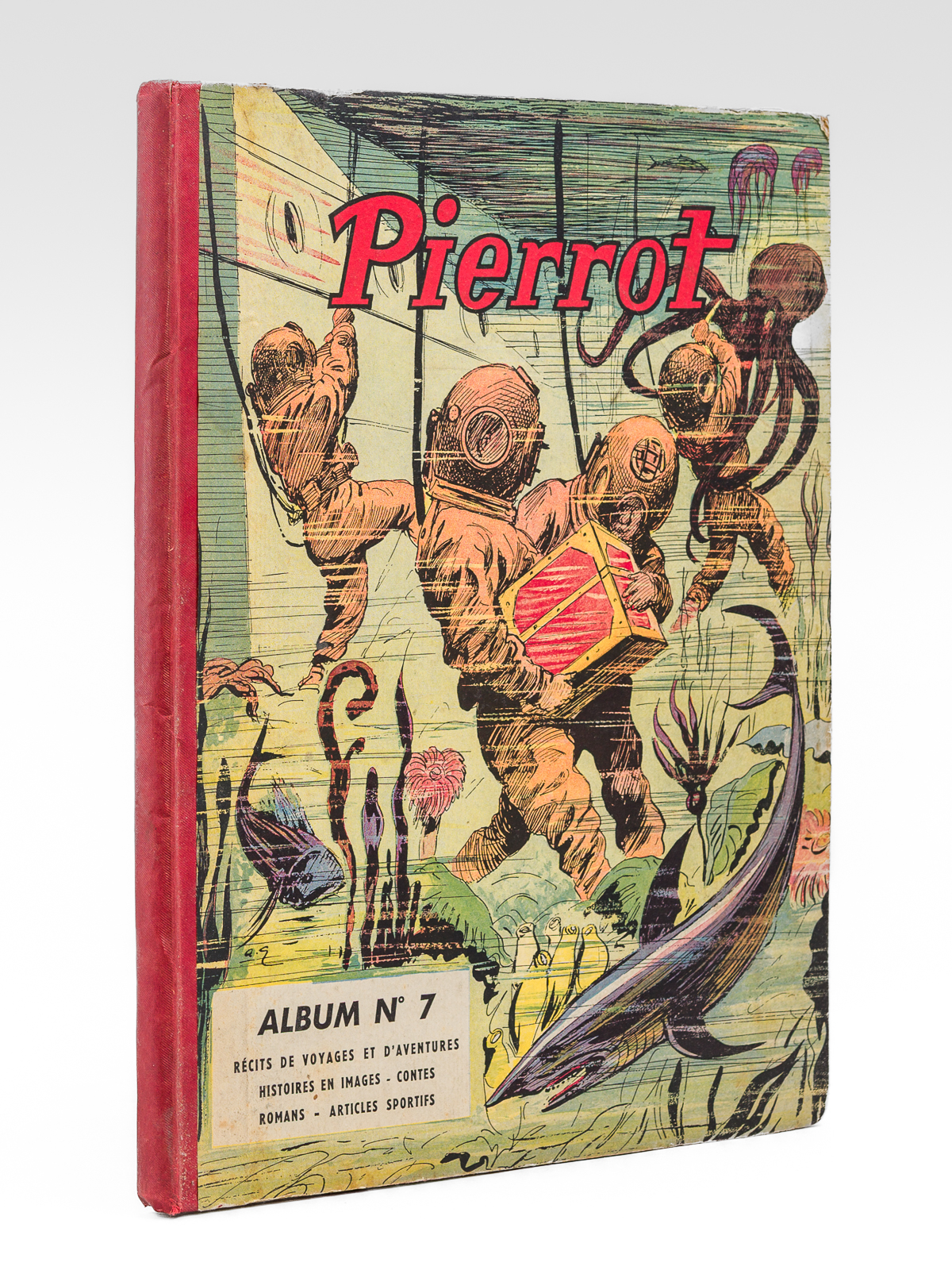photo n°9 : Pierrot. Album n° 7 - Récits de Voyages et d'Aventures - Histoires en Images - Contes - Romans - Articles sportifs [ Recueil de 21 numéros du n°49 du 5 décembre 1948 au n°17 du 24 avril 1949 ]