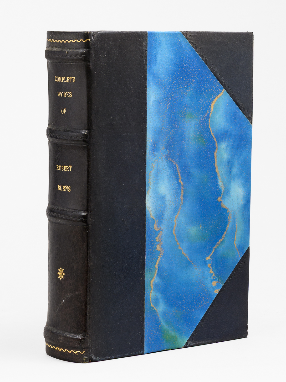 photo n&deg;16 : The Works and Correspondence of Robert Burns, including his Letters to Clarinda; remarks on Scottish songs and ballads, illustrated with historical and critical Notes, biographical notices, &c. &c. [ With : ] The Poetical Works of Robert Tannahill ; with