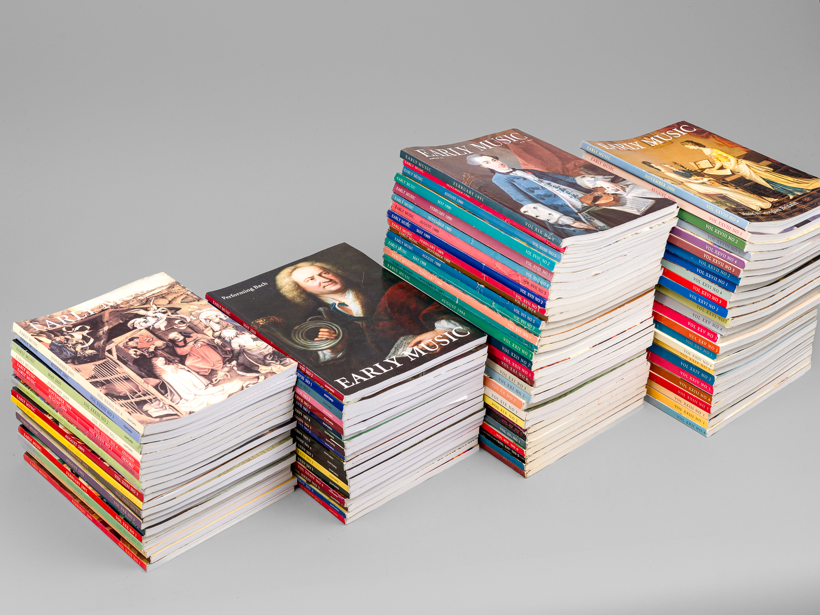 photo n°12 : Early Music [ Set of 93 issues of this quarterly journal, from vol. XIV/1 (February 1986) to vol. XXXVIII/2 (May 2010); 25 complete years, from 1986 to 2010, minus 7 issues. ]