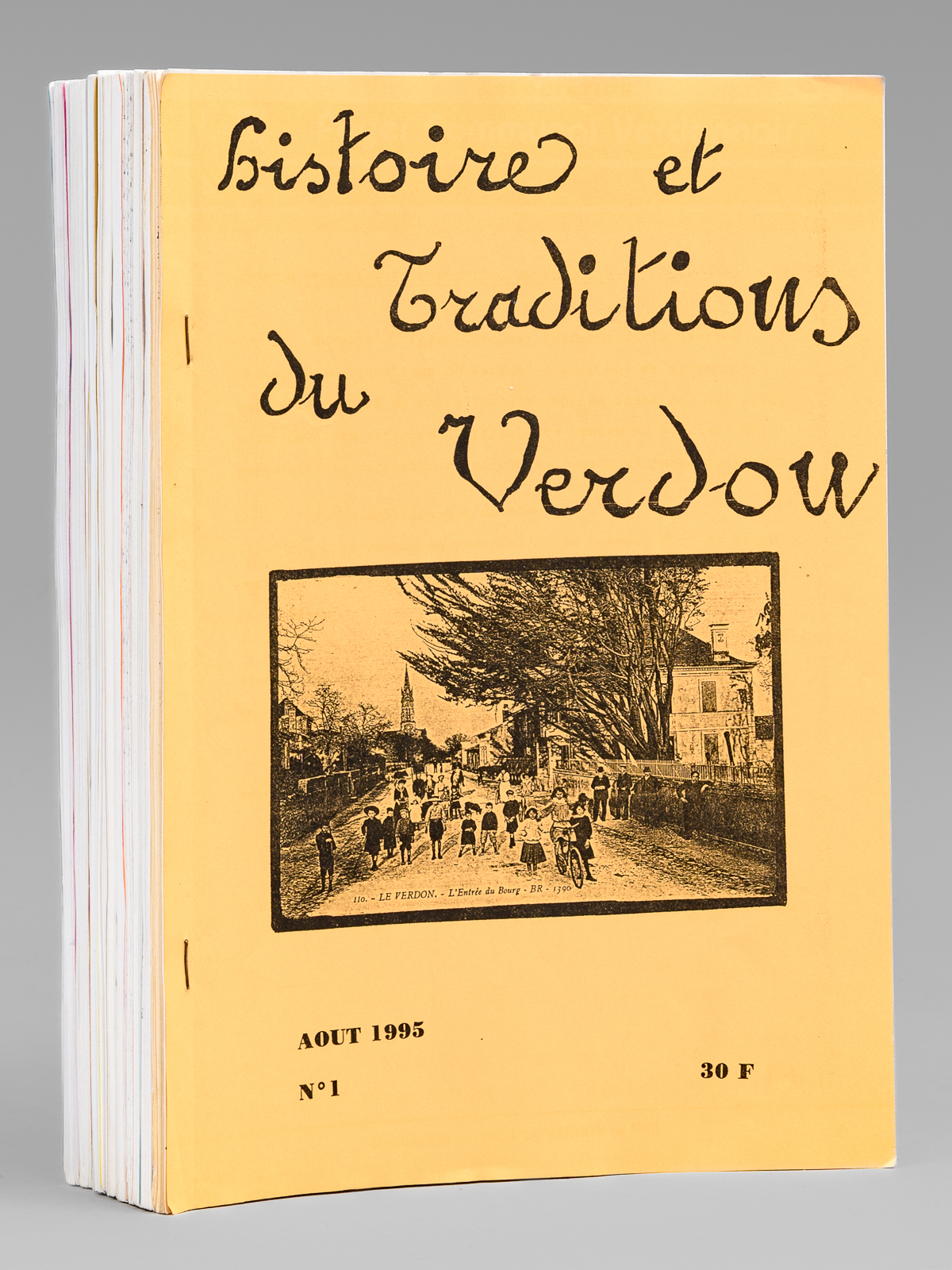 photo n°10 : Histoire et Traditions du Verdon (Lot de 11 numéros) N° 1 août 1995 - n° 3 juillet 1996 - n° 4 mars 1997 - n° 6 Février 1998 - N° 7 juin 1998 - N° 8 Janvier 1999 - N° 10 Janvier 2000 - N°11 Juillet 2000