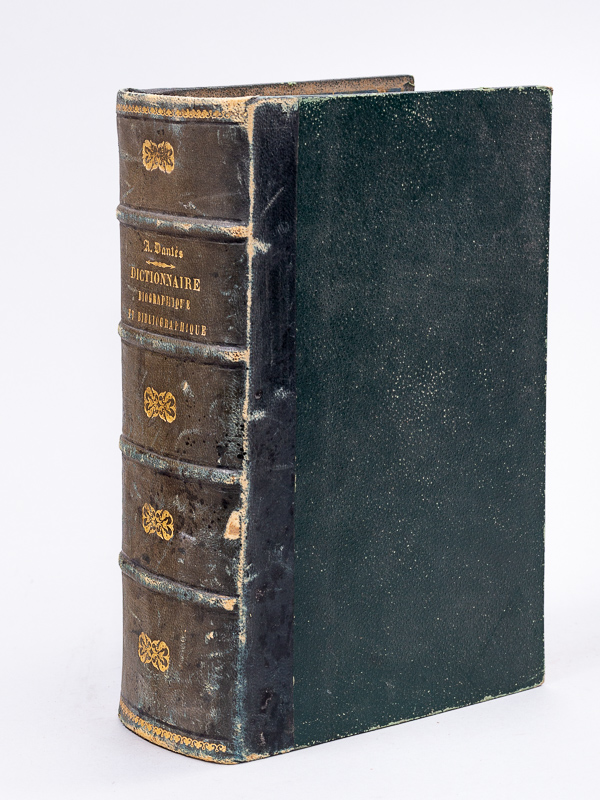 photo n°11 : Dictionnaire Biographique et Bibliographique, Alphabétique et Méthodique, des hommes les plus remarquables dans les Lettres, les Sciences et les Arts, chez tous les Peuples, à toutes les Epoques. [ Suivi de : ] Tableau chronologique e