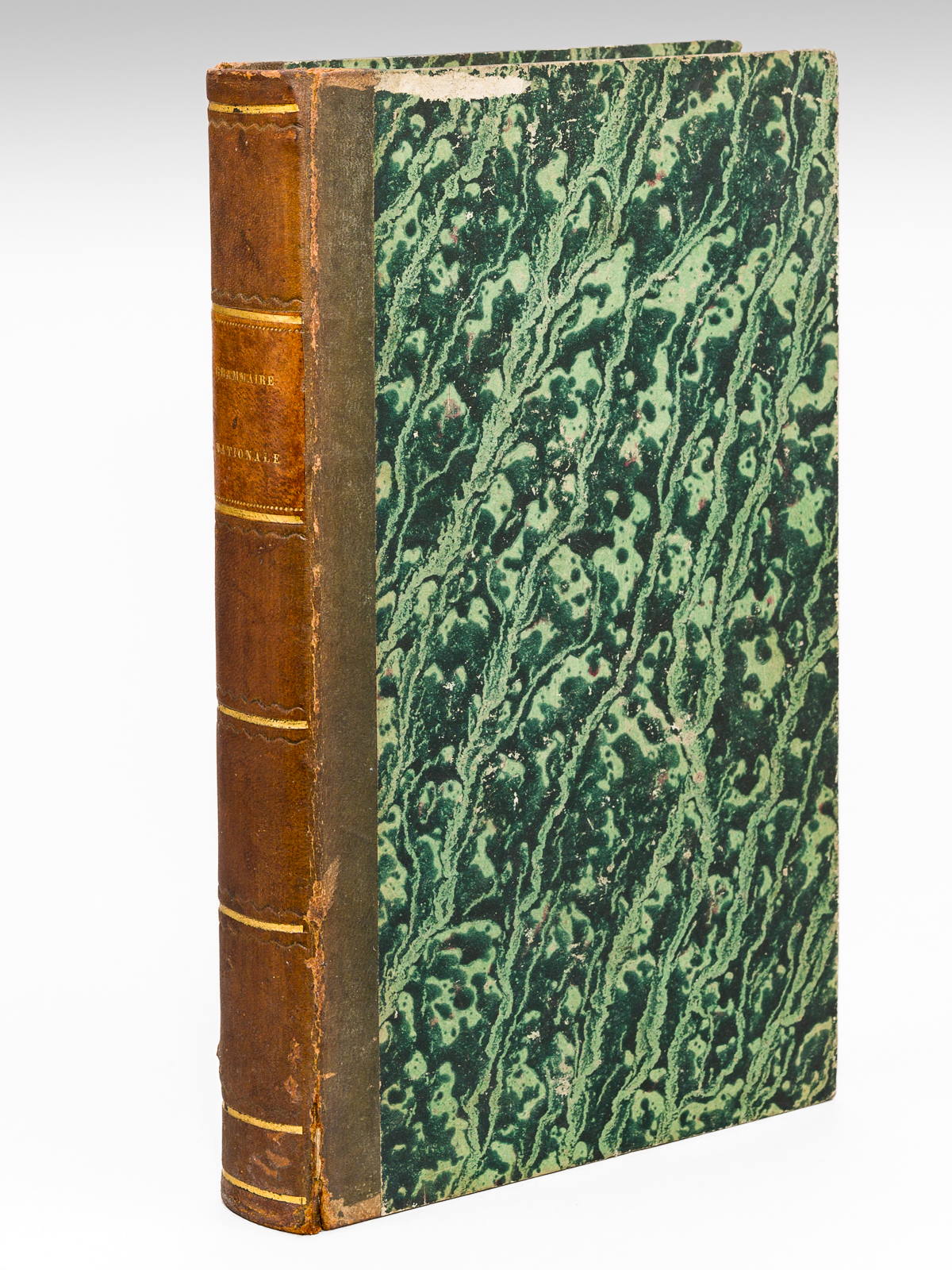photo n°16 : Grammaire Nationale ou Grammaire de Voltaire, de Racine, de Fénelon, de J.-J. Rousseau, de Buffon, de Bernardin de St-Pierre, de Chateaubriand, de Lamartine et de tous les écrivains les plus distingués de la France, renfermant plus de