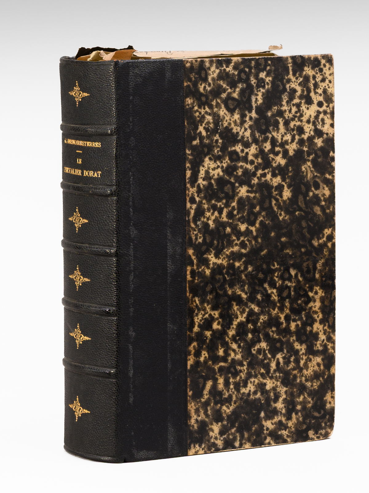 photo n&deg;11 : Le Chevalier Dorat et les po&egrave;tes l&eacute;gers au XVIIIe si&egrave;cle [ Edition originale - Exemplaire enti&egrave;rement interfoli&eacute; et enrichi de nombreuses notes autographes de l'auteur ]