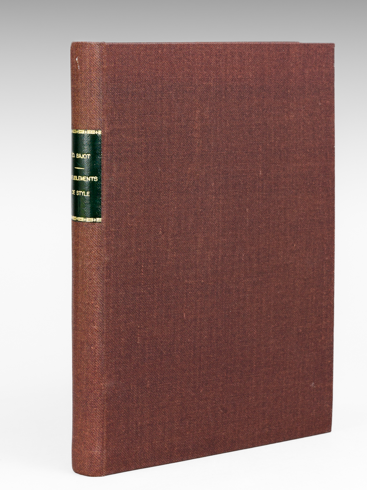 photo n°15 : Du Choix et de la disposition des ameublements de style - étude des meubles au point de vue de leur destination variée, depuis les salles d'apparat jusqu'aux petits appartements dans lesquels se traduisent toutes les exigences de la vie priv