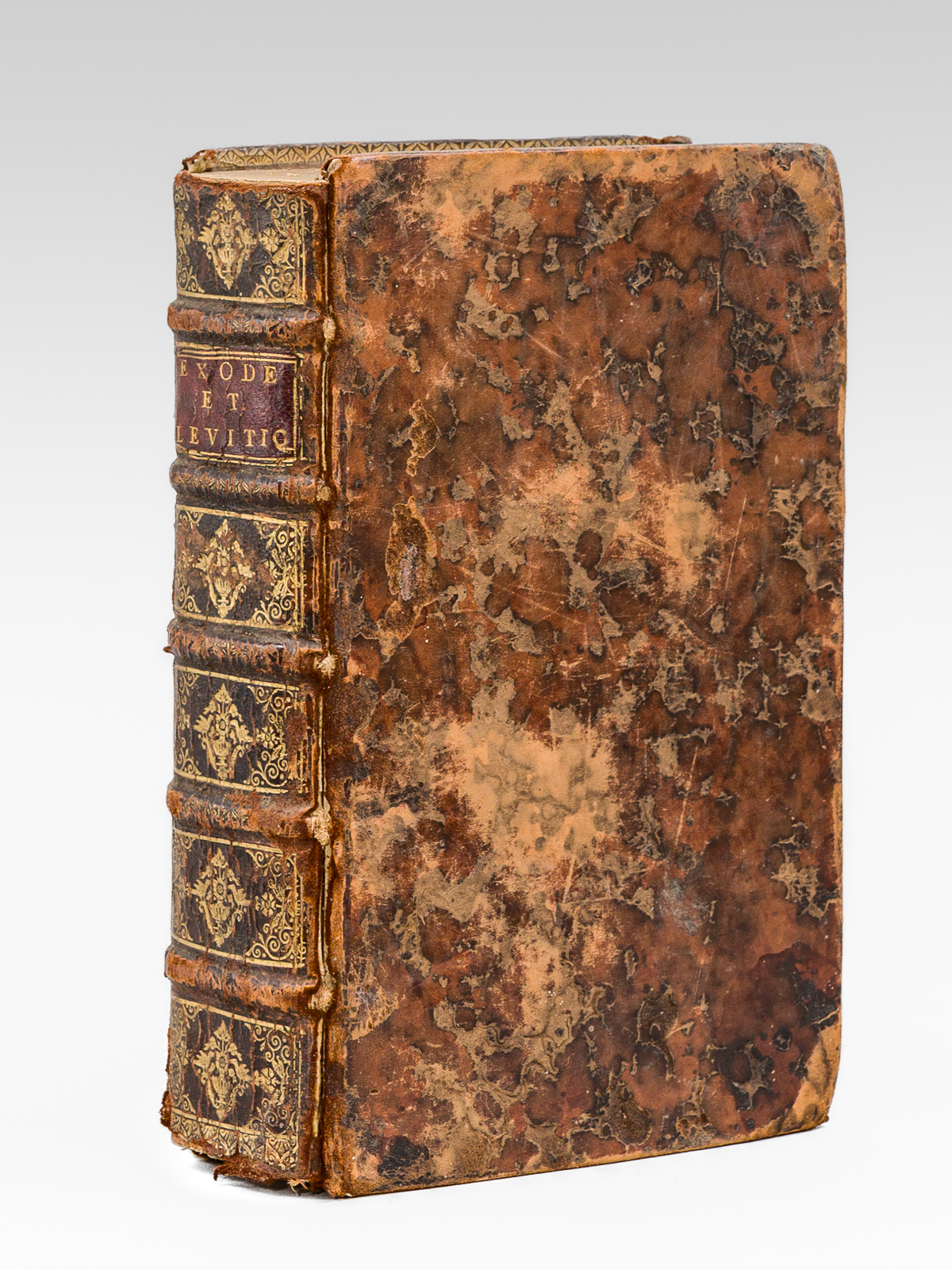 photo n°12 : L'Exode et le Lévitique, traduits en françois avec une Explication tirée des Saints Pères & des Auteurs Ecclésiastiques.