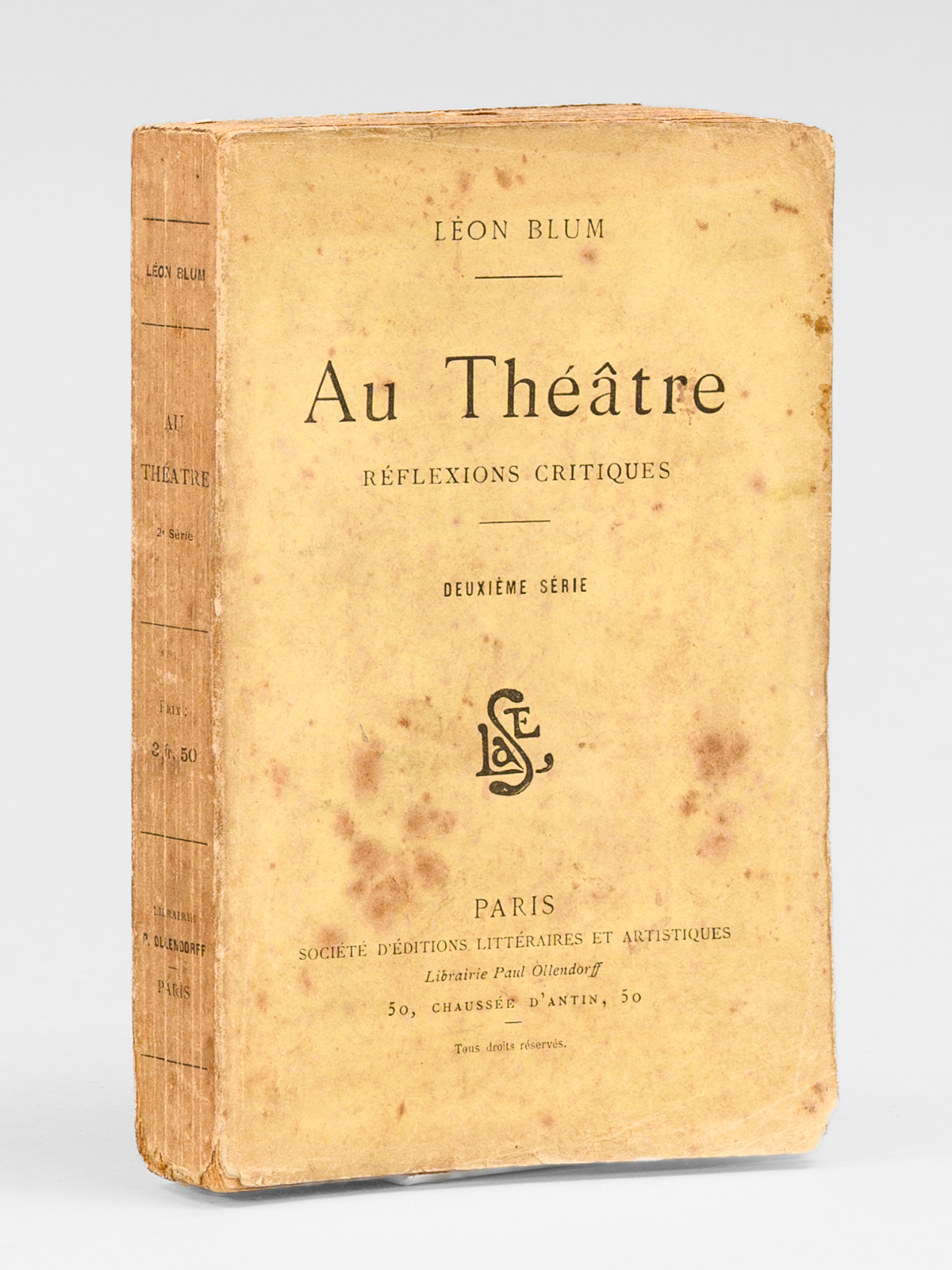 photo n&deg;13 : Au Th&eacute;&acirc;tre. R&eacute;flexions critiques (deuxi&egrave;me s&eacute;rie) [ Livre d&eacute;dicac&eacute; par l'auteur ]