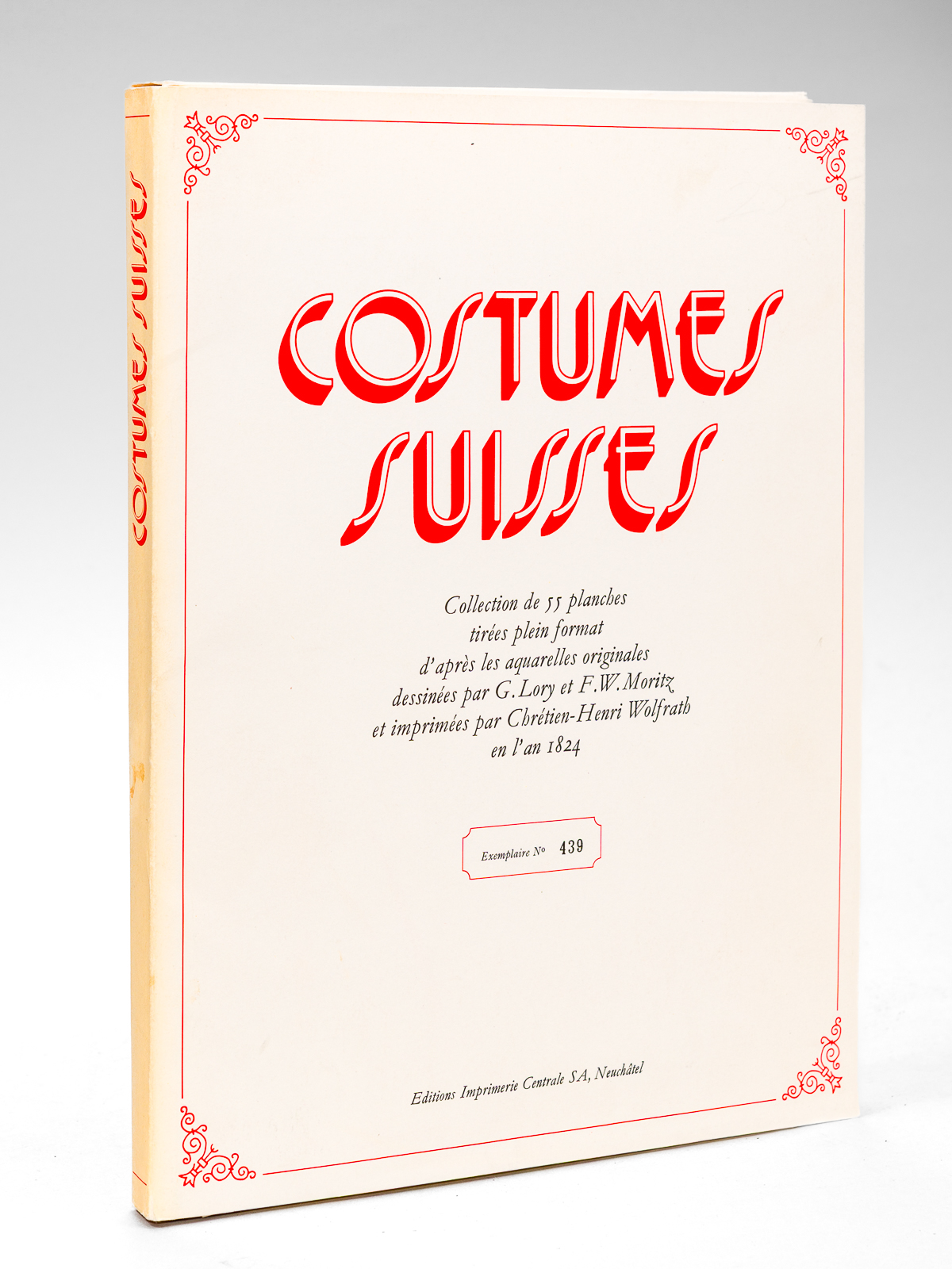 photo n°11 : Costumes Suisses - Collection de 55 planches tirées plein format, d'après les aquarelles originales dessinées par G. Lory et F.W. Moritz, et imprimées par Chrétien-Henri Wolfrath en l'an 1824