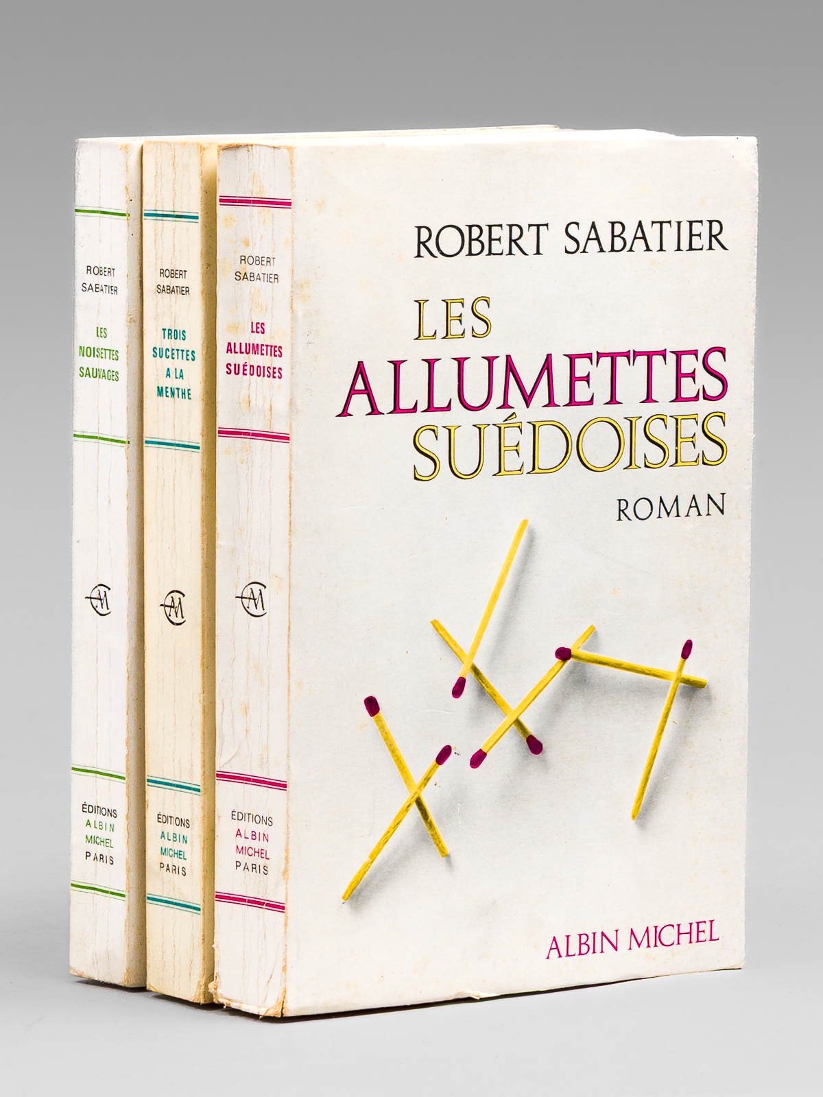 photo n°12 : [ Série le roman d'Olivier, trois livres signés par l'auteur ] Les allumettes suédoises ; Trois sucettes à la menthe ; Les noisettes sauvages