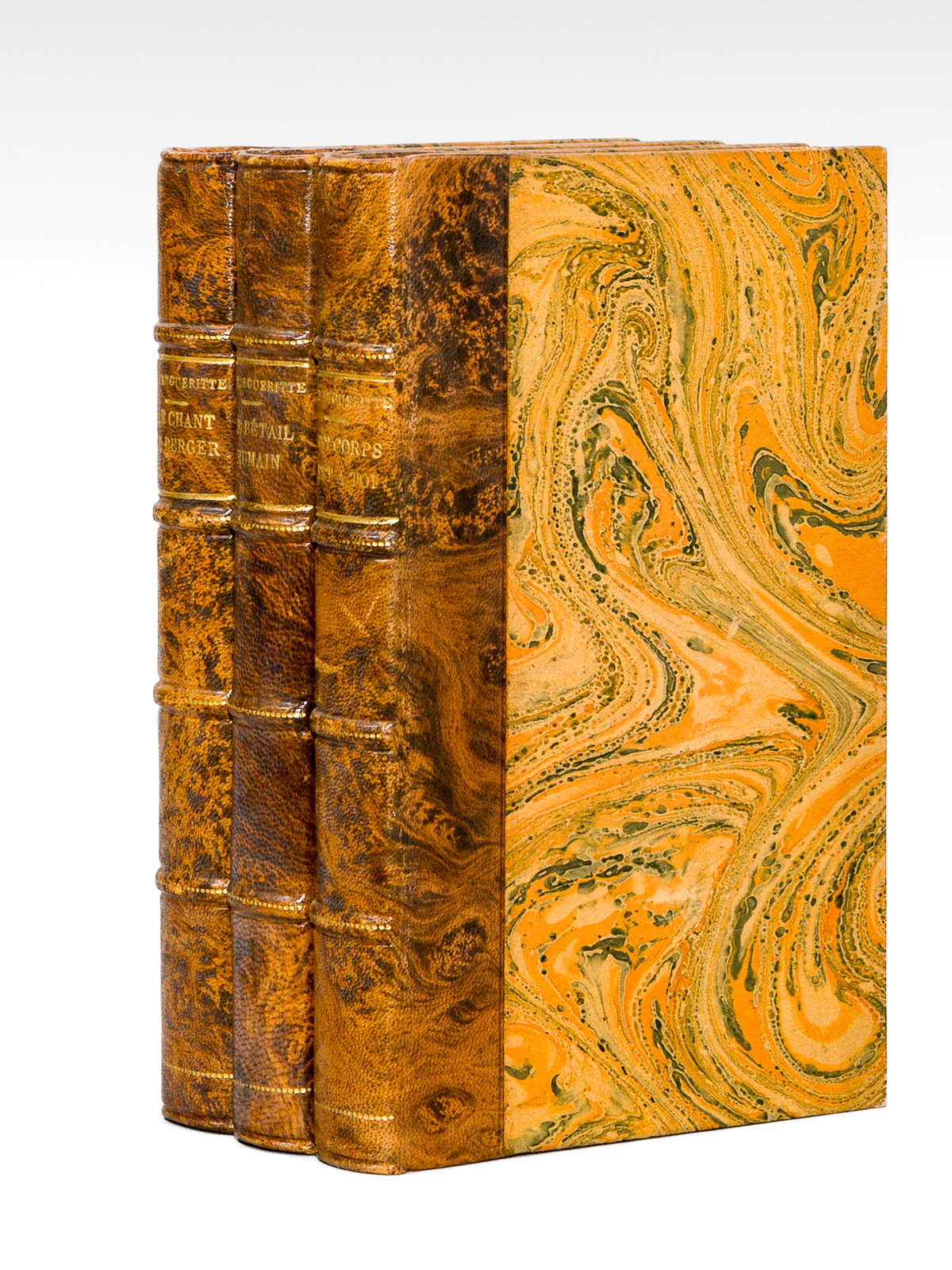 photo n°7 : Vers le Bonheur ( 3 volumes, complet) : Ton corps est à toi ; Le Bétail humain ; Le chant du berger.